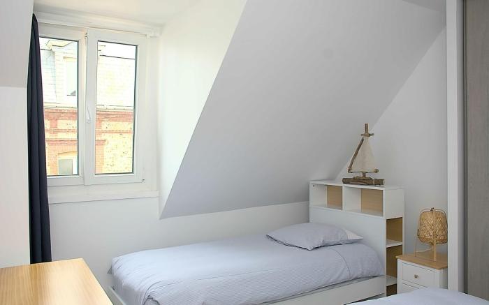 Les Pieds Dans l'Eau!