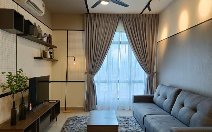 ARC Austin Hill, Vogue Suite by Antlerzone