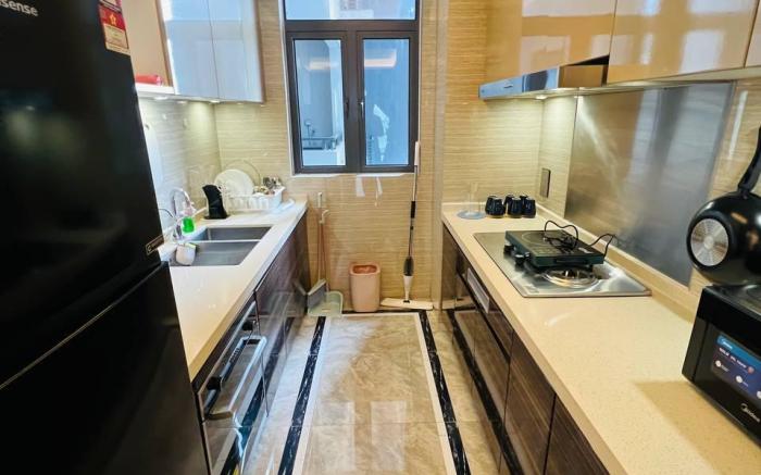 R&F Spacious 3BR unit by ANJU