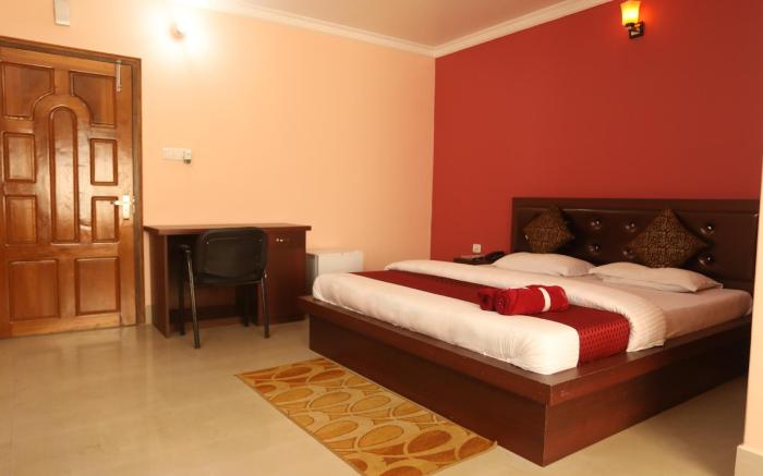 Hotel Crystal Inn