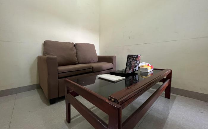 OYO 92100 Kost Biru
