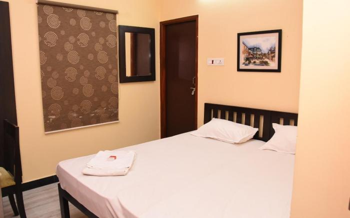 Aishwaryam Deshna Service Apartment