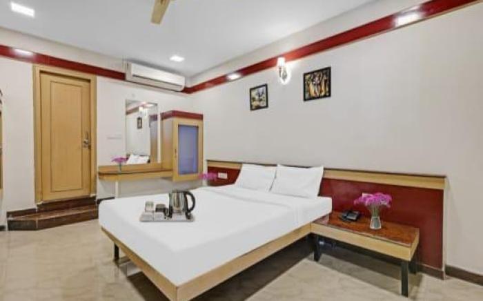 Sri Sai Ram Suites 