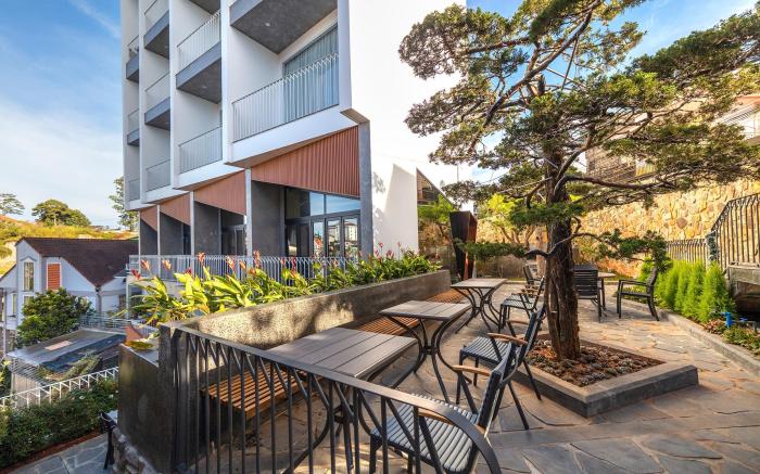 Adela Hotel Dalat