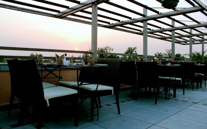 Rosemallow Hotel