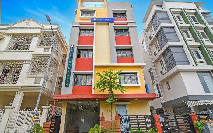 FabHotel Dak Plaza - Nr. Axis Mall