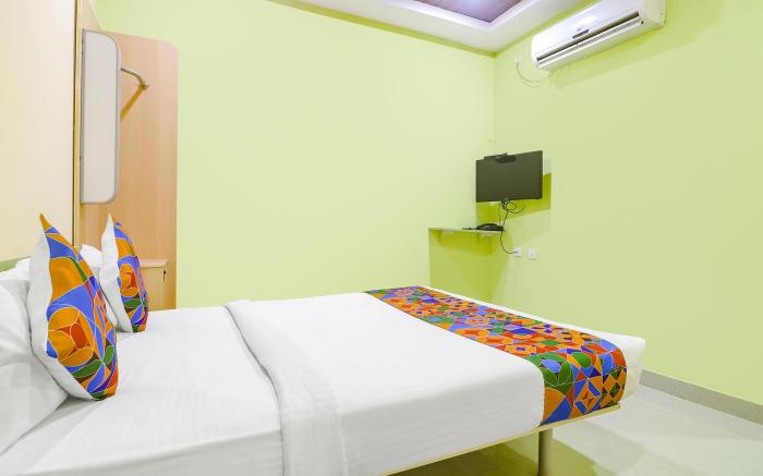 FabExpress Airport Stay Inn - Nr Hyderabad International Airport, Shamshabad