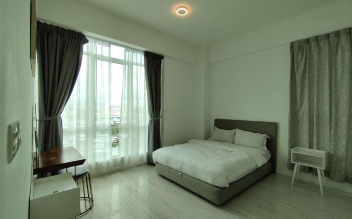 reSTARY Travel @ Sutera Avenue | Pool, CBD |2BR/6P