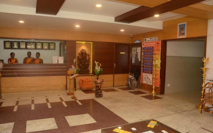 hotel kanakabhishegam First Hotel From The Temple