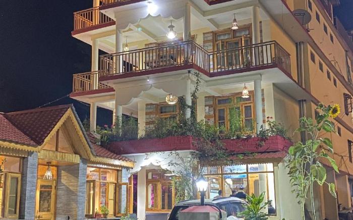 Hotel Purnima - A Riverside Hotel in Kasol