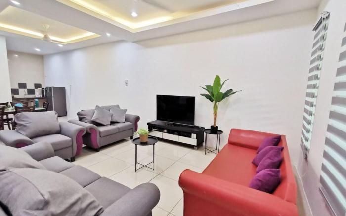 Botani Taman Cyber ipoh(2-24 pax /tv box/mahjong)