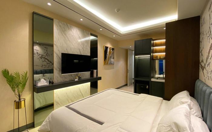 Luxury Modern La Casa II Benson