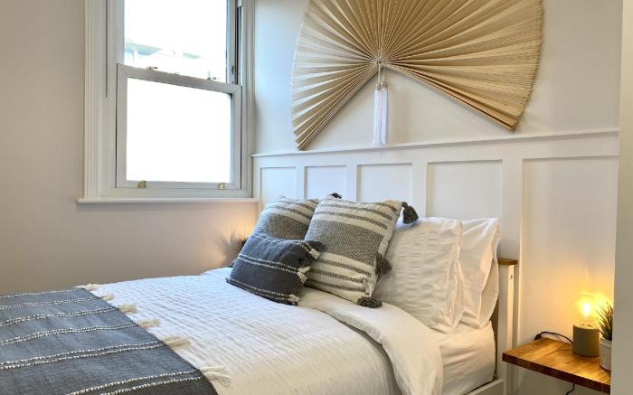 Stunning Beach Themed 2 Bed Apartment