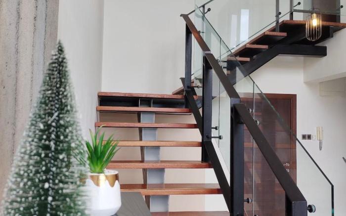 Duplex City View @ V Summer Near CIQ R&F 6-11 pax