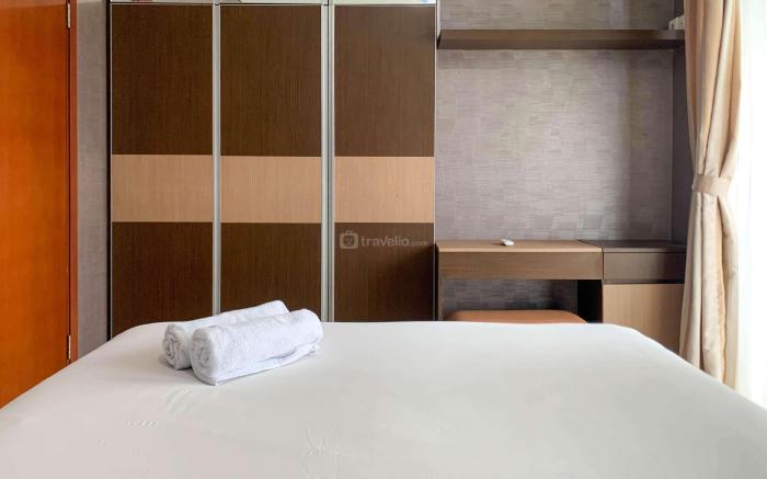 Comfort 1BR Apt at Thamrin Residence By Travelio
