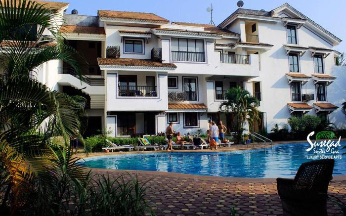 Cozy 1BHK Duplex w/2 Baths, Pool, Reserved Parking