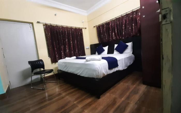 Goroomgo Salt Lake Palace Kolkata