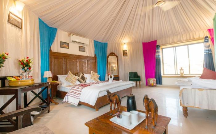 Sunrise Desert Resort  with Swimming Pool