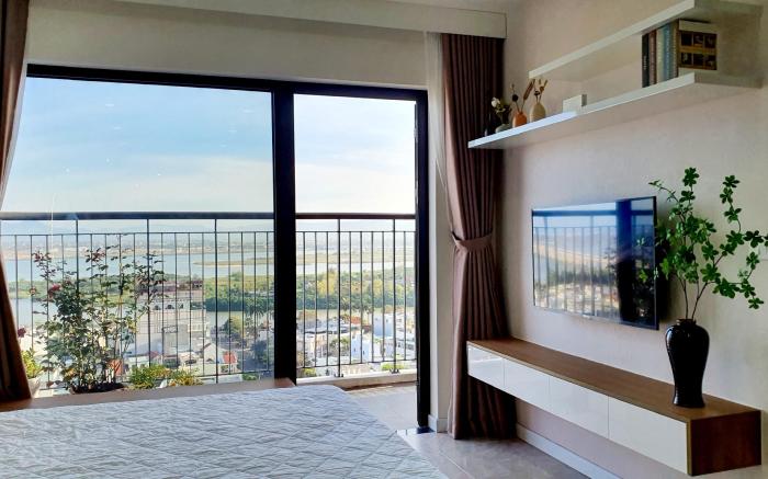 LUCKY CH 1403 THE LIGHT