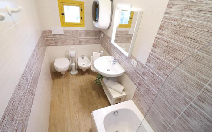 Holiday Home Aurora A Otranto with Balcony and Air Conditioning