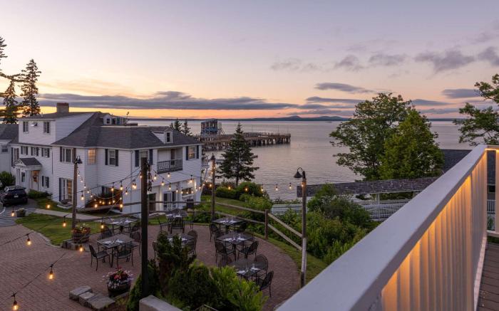 Atlantic Oceanside Hotel & Conference Center