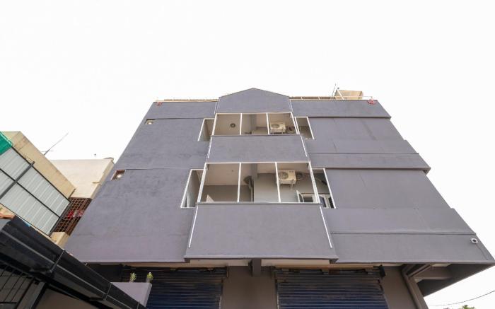 Hotel O Gold Inn Grey