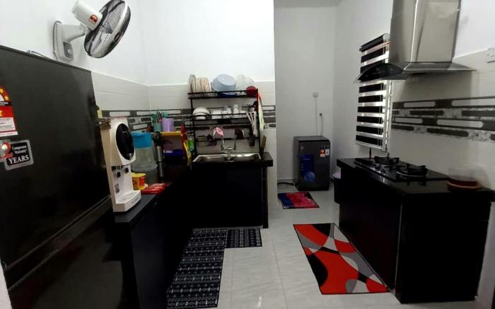 Qalesya Homestay with Private Pool