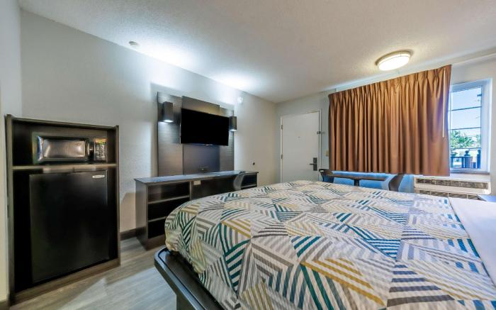 Motel 6 Portland, OR – Southeast