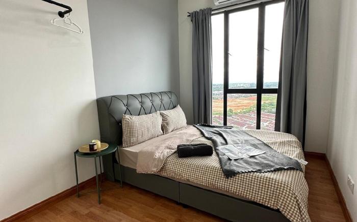 A2404 Platino 2BR ParadigmMall Netflix By STAY