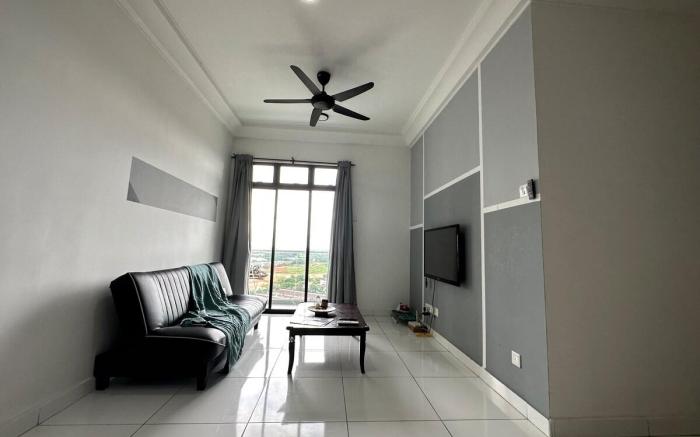 A2404 Platino 2BR ParadigmMall Netflix By STAY