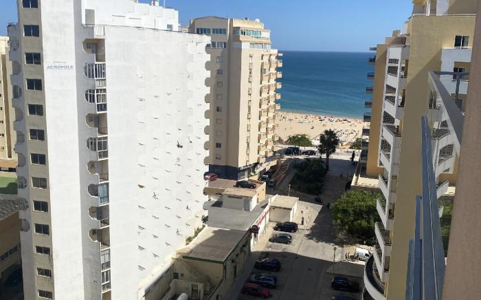 Apartamento novo, espetacular, na praia da Rocha