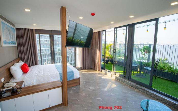 Lake View Hotel