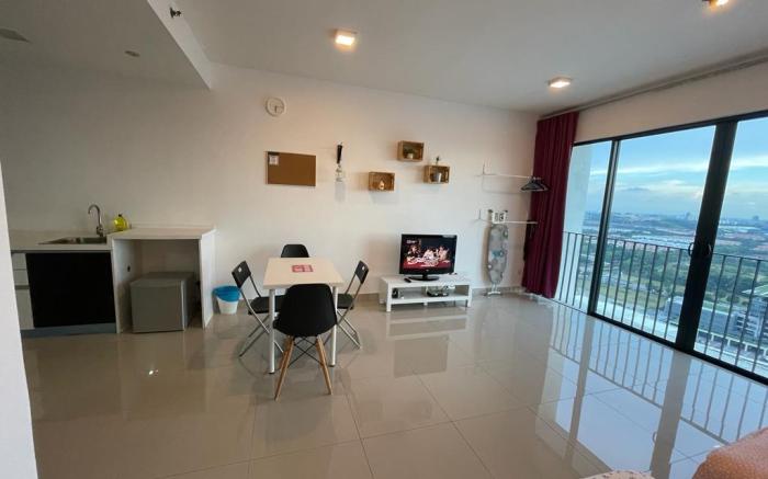 Paul's Studio 4 @Trefoil Setia Alam, Shah Alam