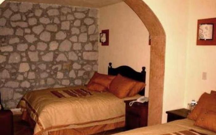 Hotel Casa del Virrey & Suites