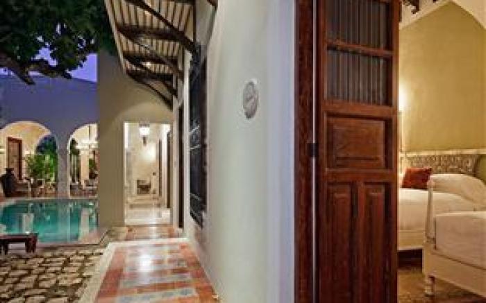 Casa Lecanda Boutique Hotel