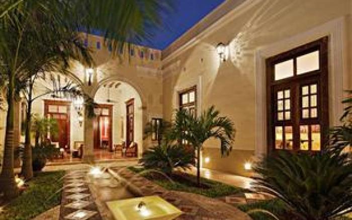 Casa Lecanda Boutique Hotel