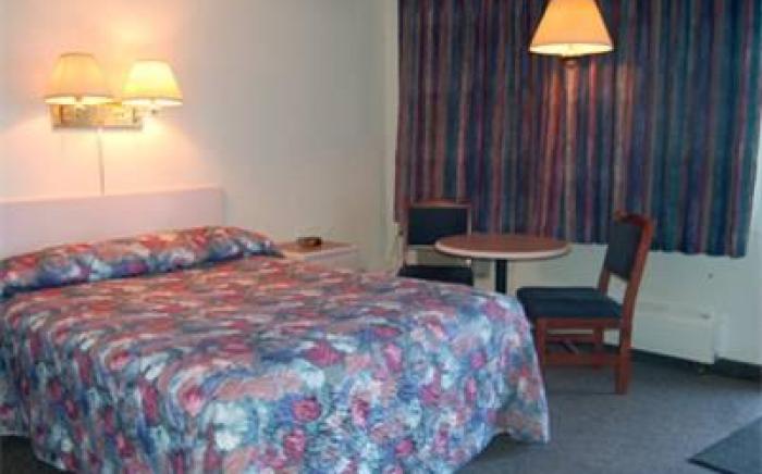 Chinook Motel