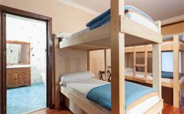 Feel Hostel City Center
