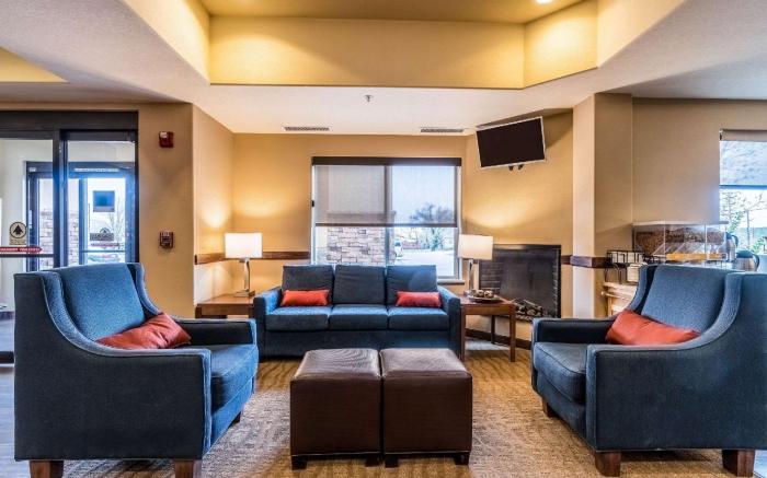 Comfort Inn & Suites