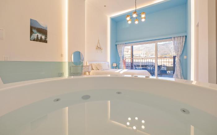Gyeongju Edis Poolvilla