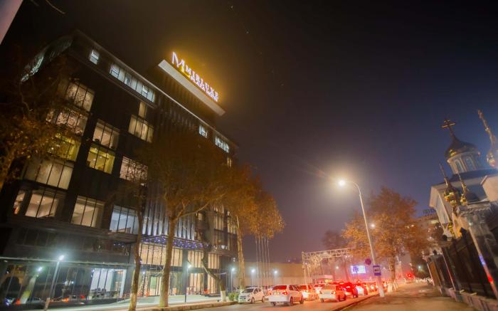 Mir Luxe Plaza