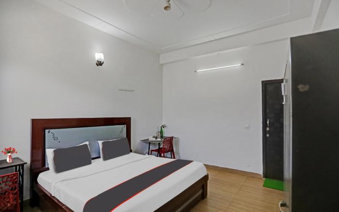 Collection O Naveen Stay