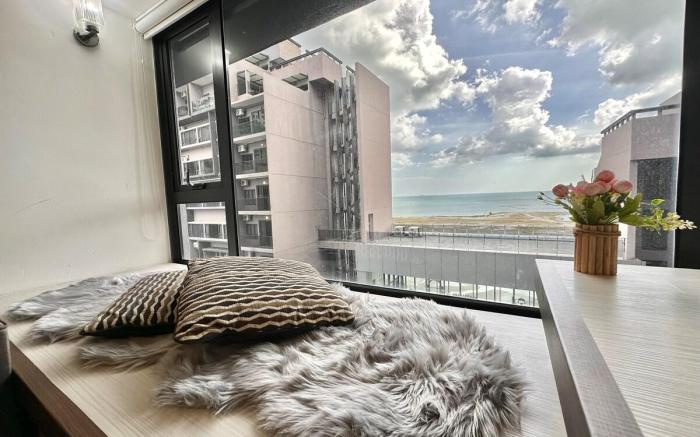 MWHolidayA1817{CozySuite}Seaview+PoolView