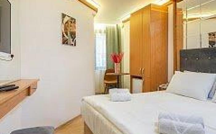 Seven Rooms Oldcity Hotel