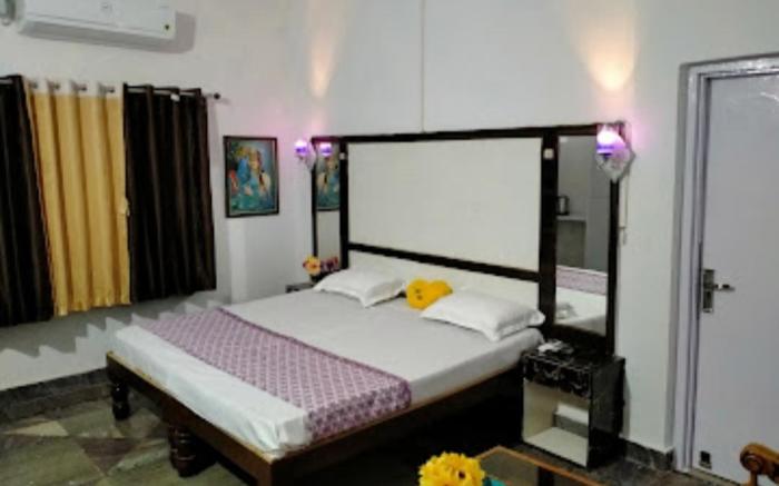 Eastern Gate ,Homestay