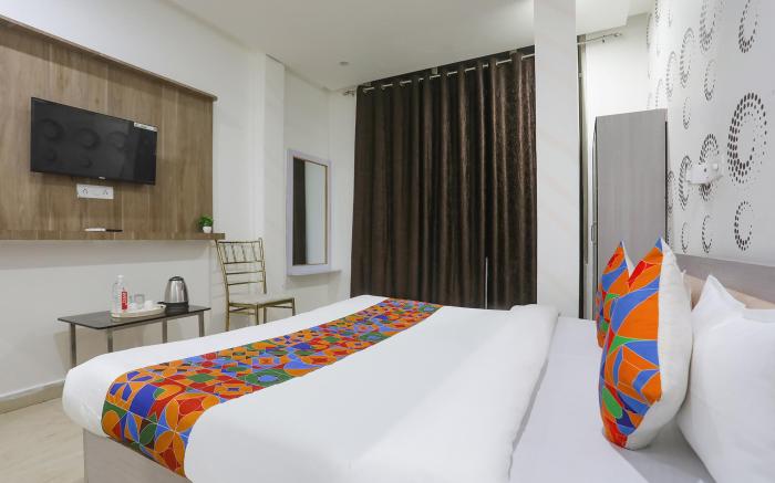 Via Samriddhi - Varanasi Junction Station