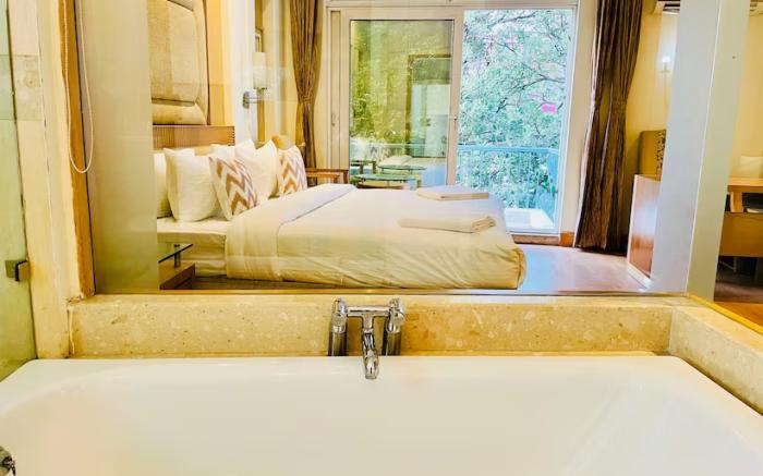 Hotel Inaya Suites - Rooms with Bathtub