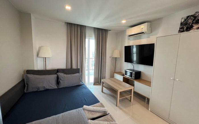 Mantra Beach Condominium Studio Sofabed - M183