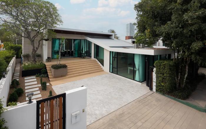 Prime Deluxe Villa No. V17