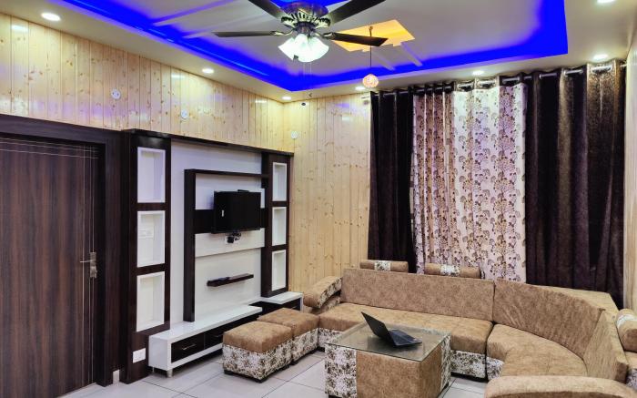 Blue Stone Homestay, Kasauli - STAGS not allowed